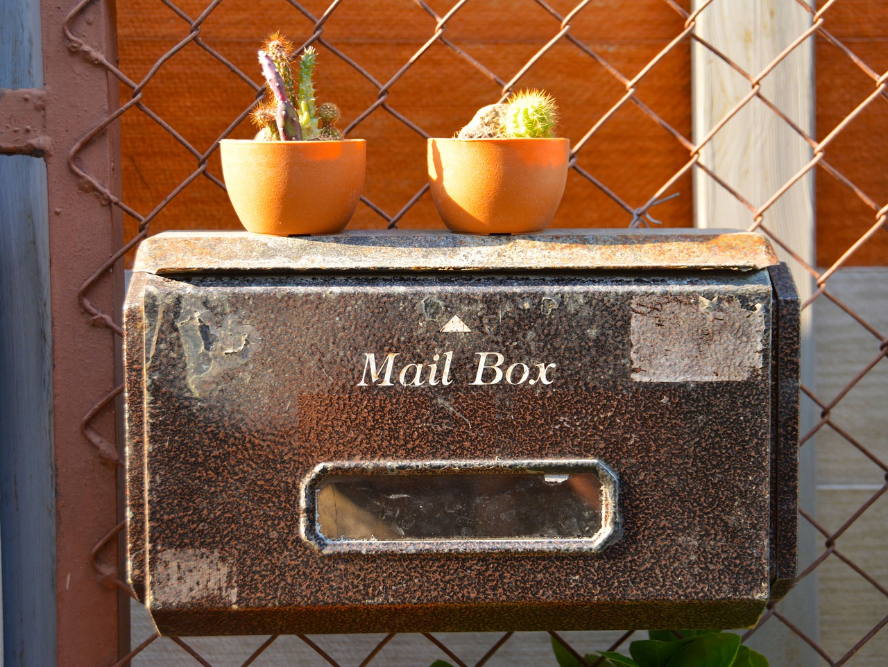 Une adresse mail professionnelle - Comment faire ? - Créationite
